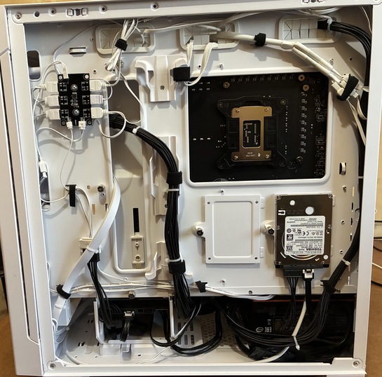 imagepickerFFF134D9-5CD7-4863-B272-6D23D37C48E0-10709-000001C2DE36A08C